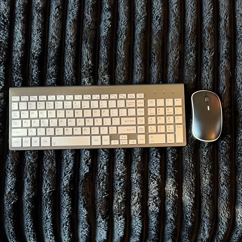 Wireless Keyboard and Mouse Set - Black and Silver